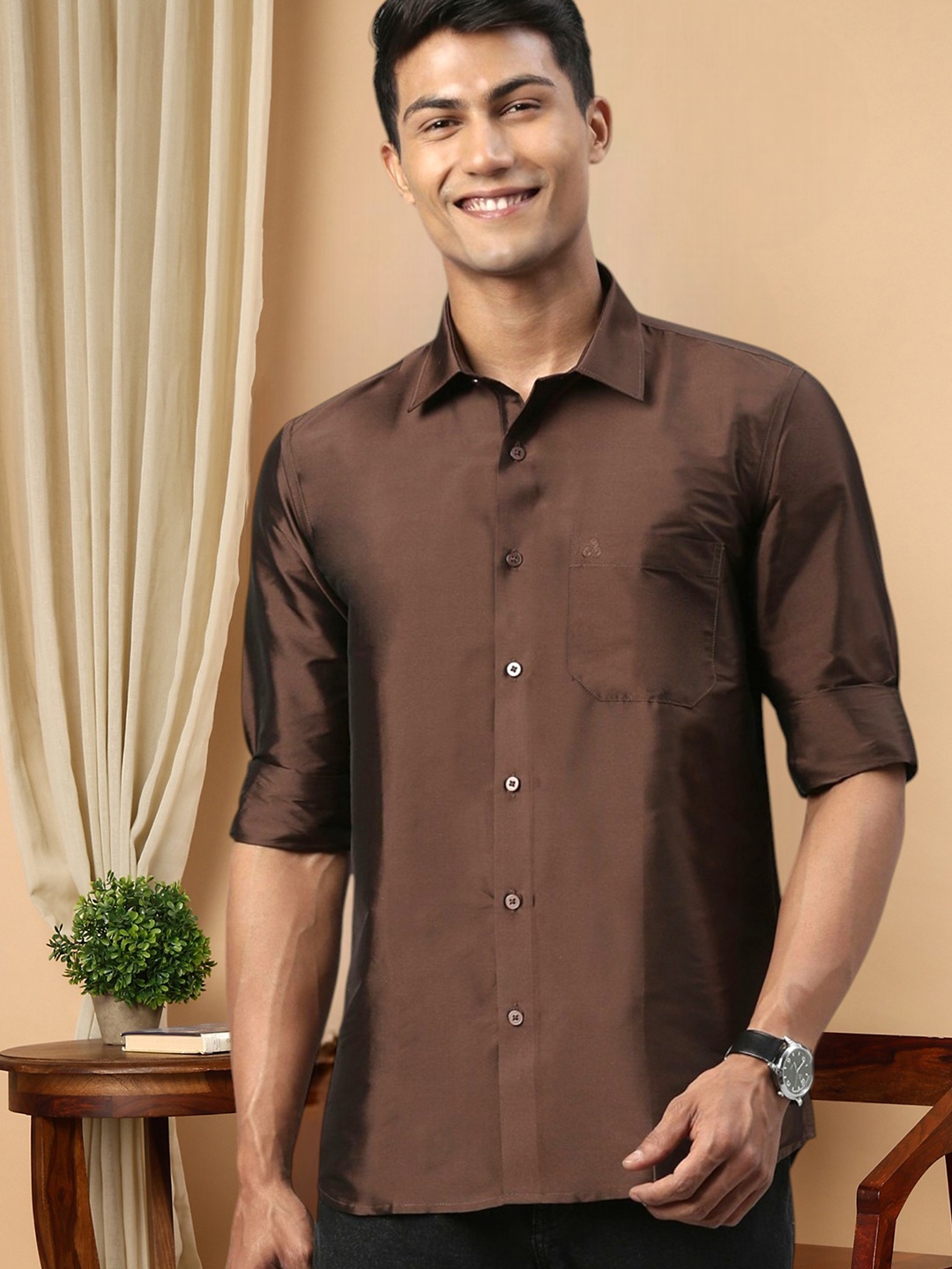 

TATTVA Men Coffee Brown Slim Fit Casual Shirt