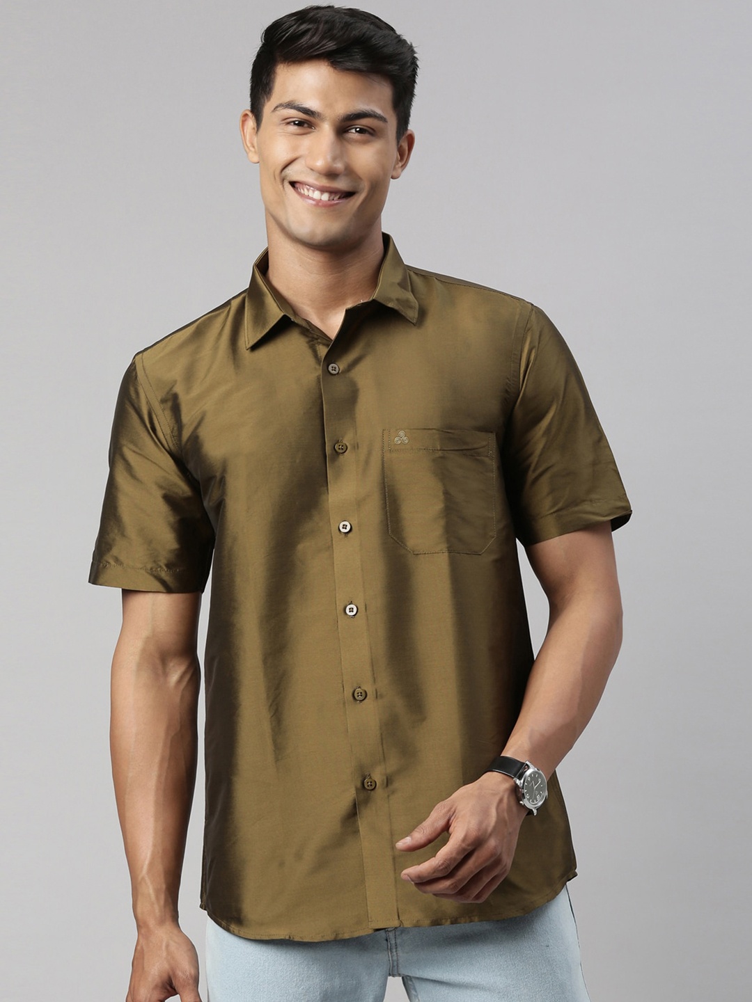 

TATTVA Men Green Slim Fit Casual Shirt