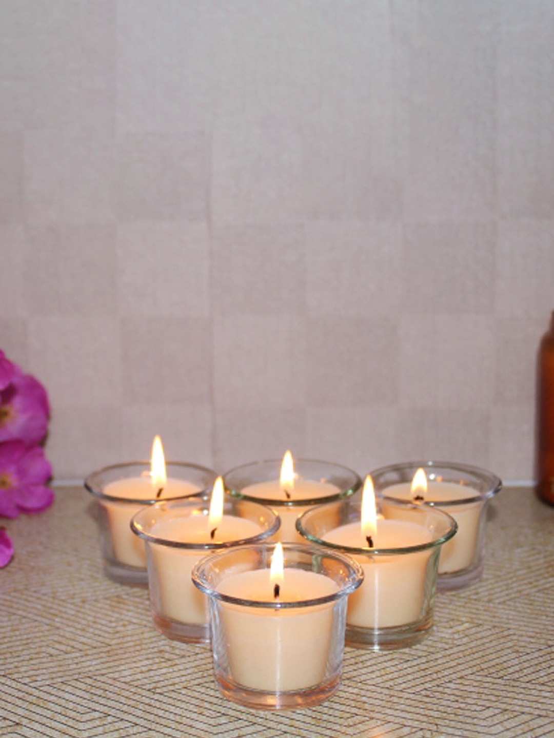 

HOSLEY Set Of 6 Unsented Votive Glass Candles, White