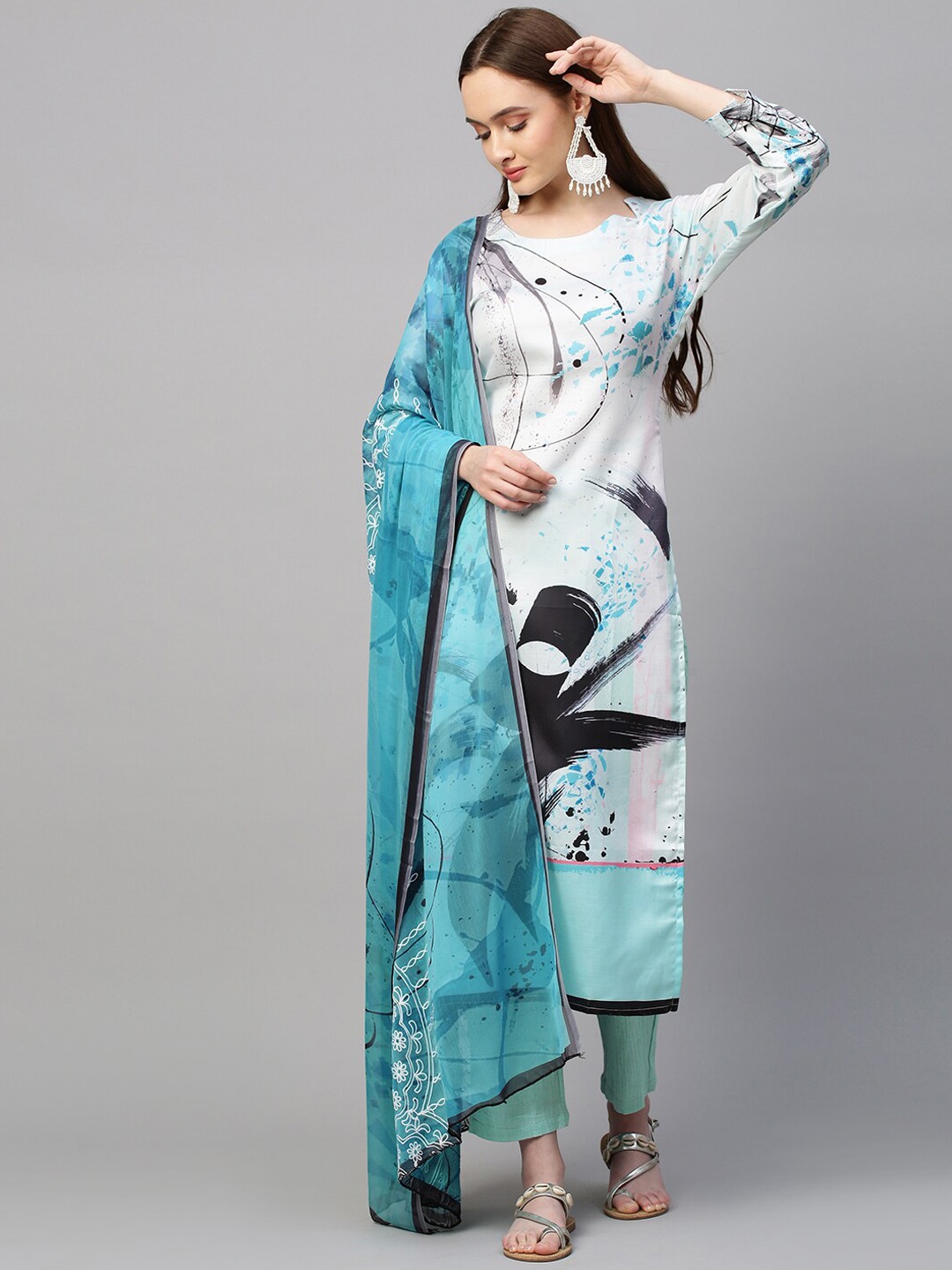 

FASHOR Women Blue Ethnic Motifs Embroidered Empire Kurta with Churidar & With Dupatta