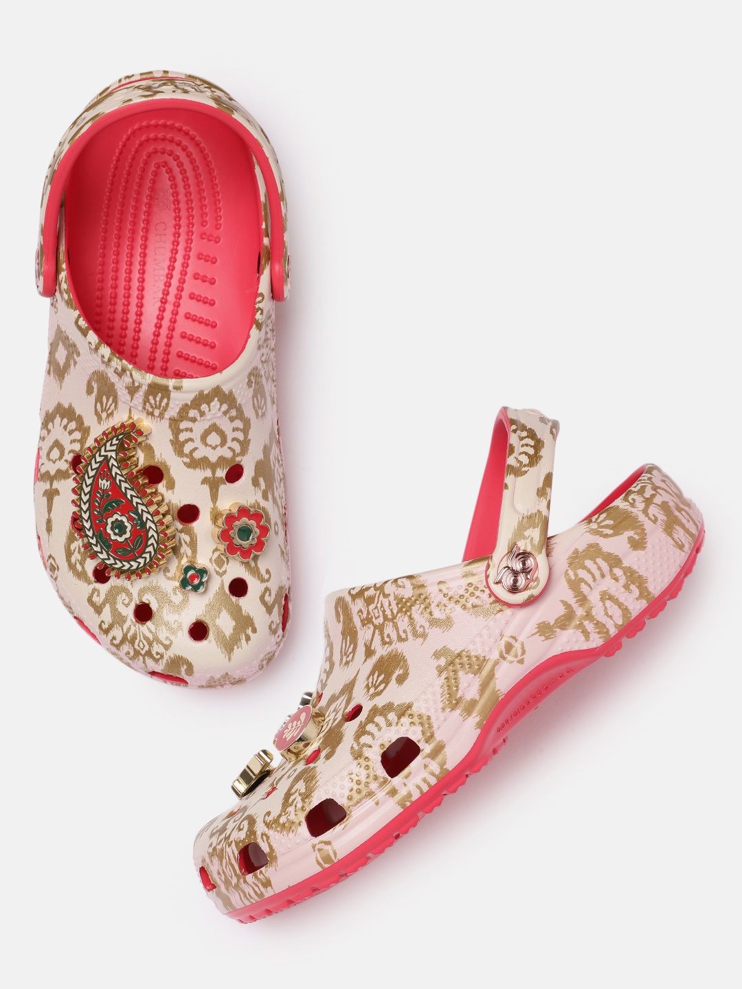 

Crocs X Chumbak Women Printed Clogs with Jibbitz Shoe Charms, Beige
