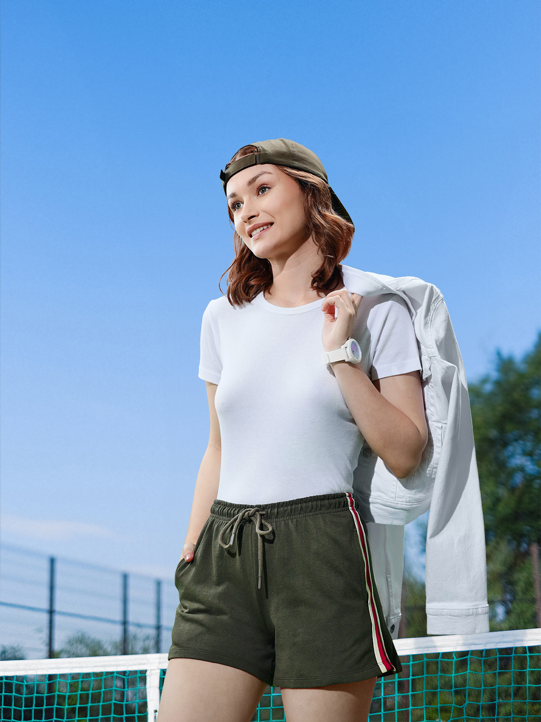 

Harvard Women Shorts with Side Stripe Detail, Olive