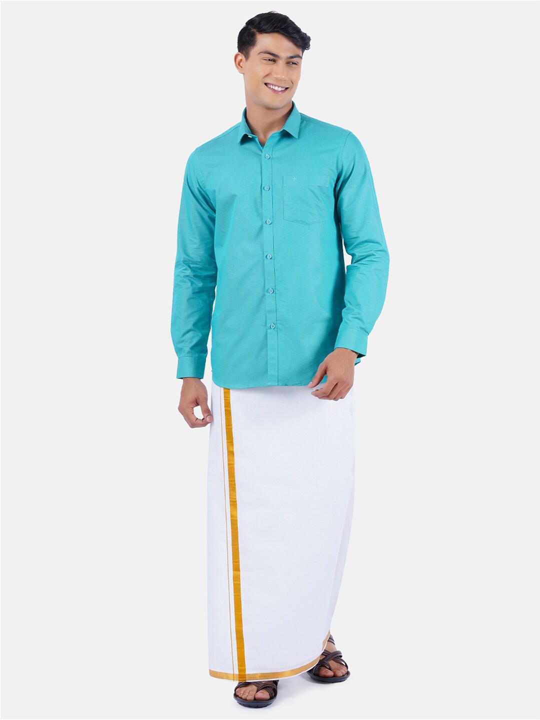 

Ramraj Men Green Solid Pure Cotton Shirt & Dhoti Set