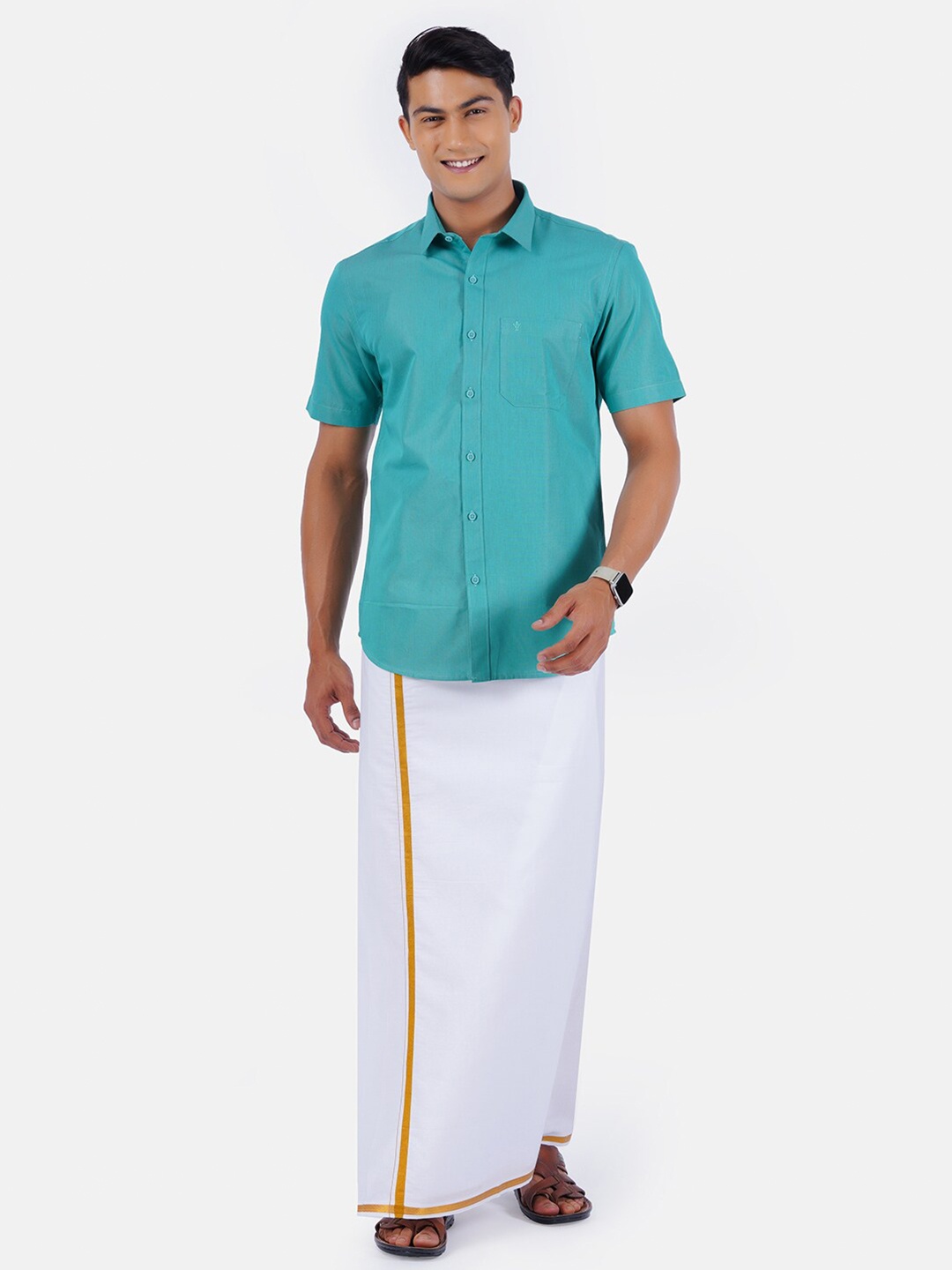

Ramraj Men Green Solid Pure Cotton Shirt & Dhoti Set