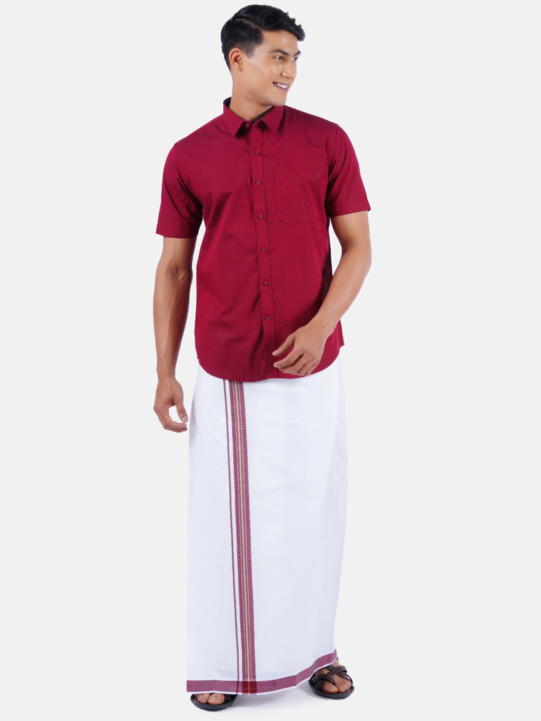 

Ramraj Men Pure Cotton Shirt with Veshti, Maroon