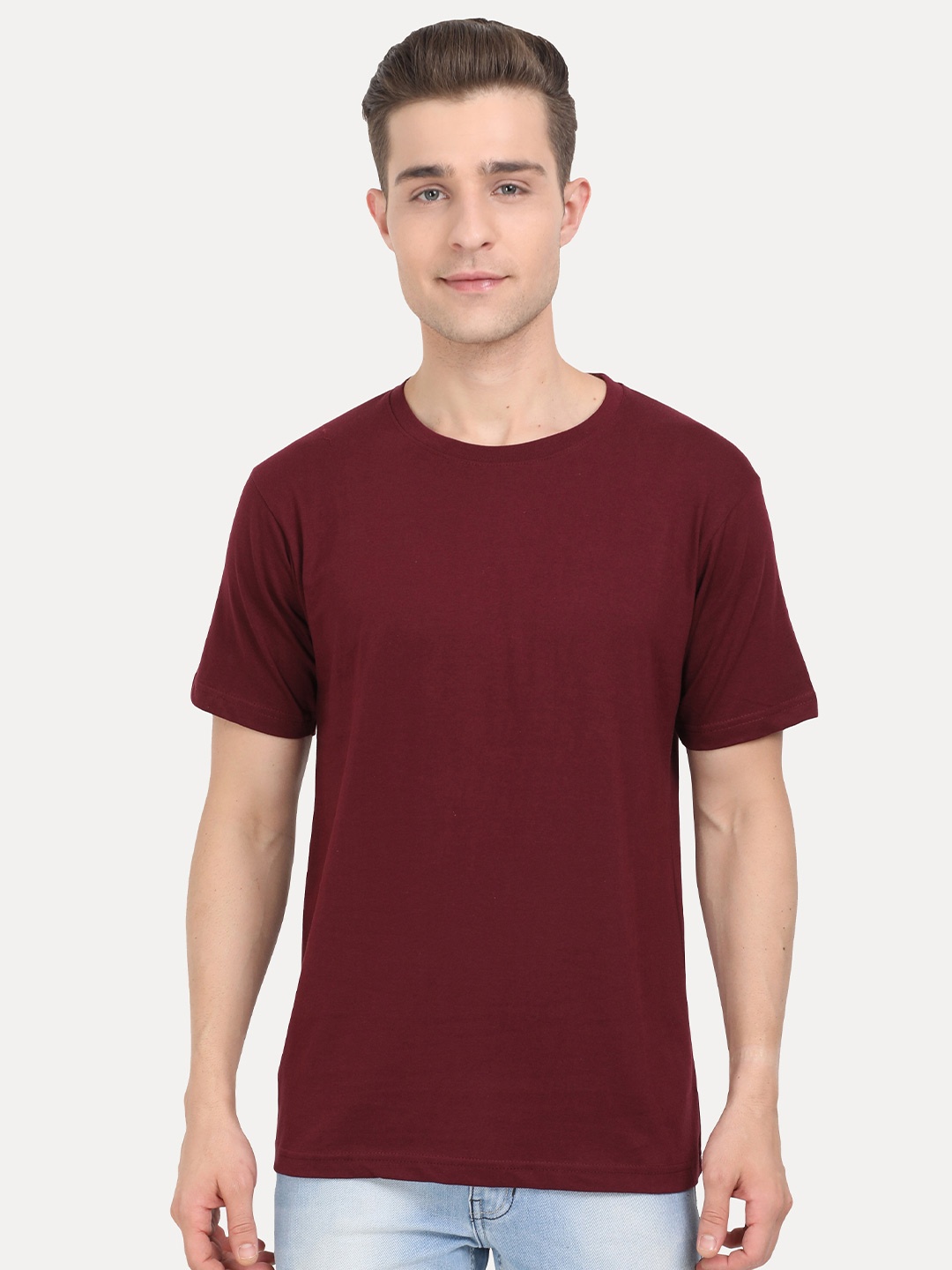 

Fleximaa Men Maroon Solid Cotton T-shirt