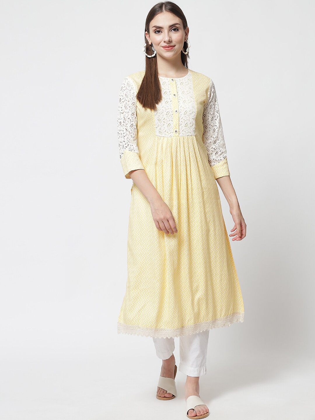 

Pankvi Women Cream Floral Yoke Design Kurta