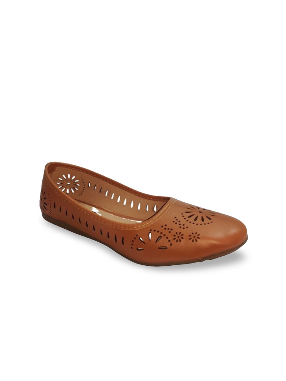 

WOMENS BERRY Women Tan Ballerinas with Laser Cuts Flats