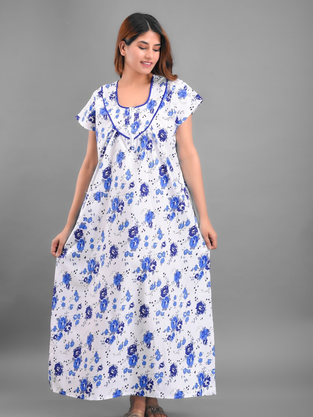 

Apratim White & Blue Printed Maxi Nightdress