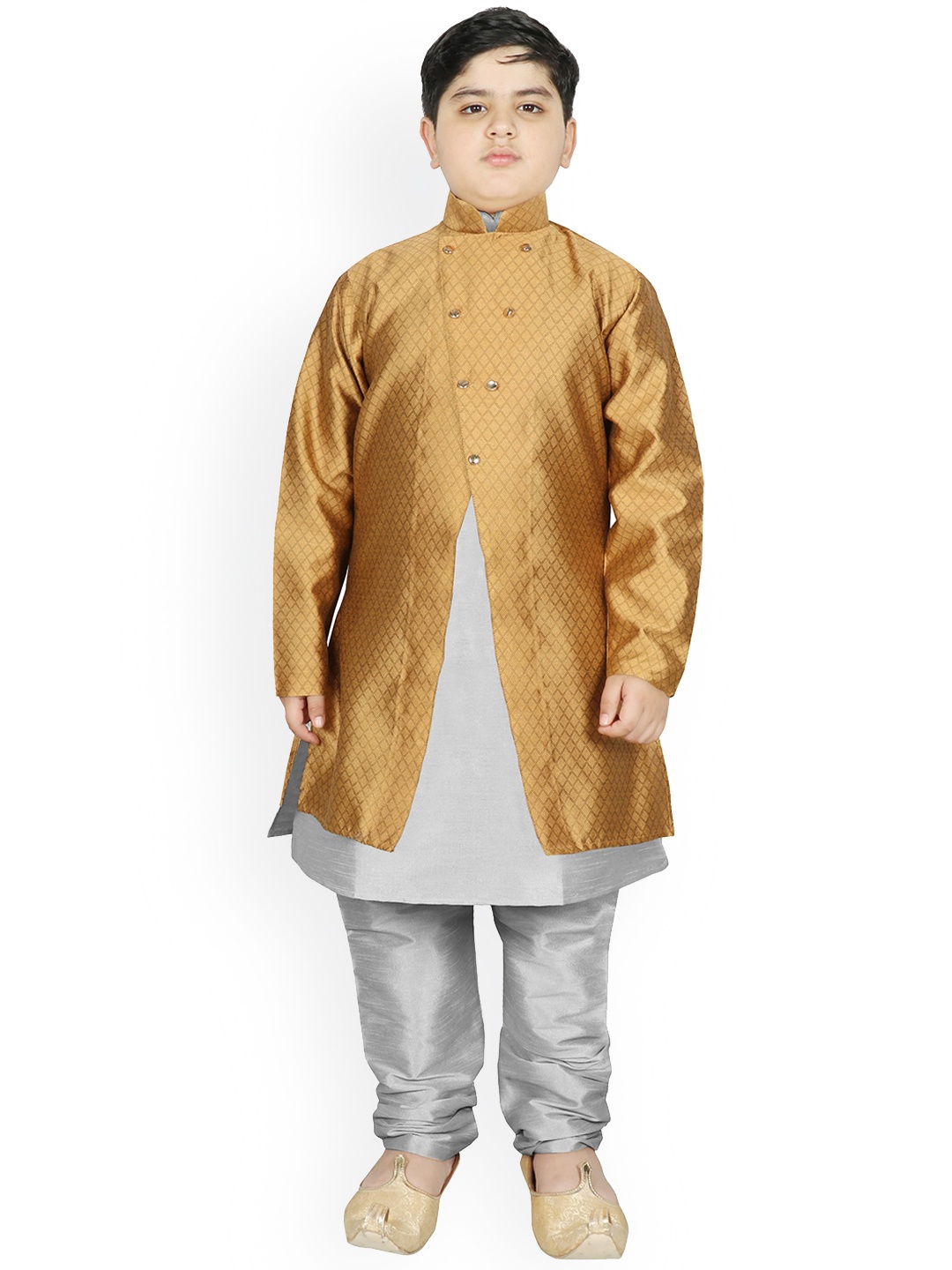 

SG YUVRAJ Boys Silver-Toned Raw Silk Kurta with Pyjamas & Jacket