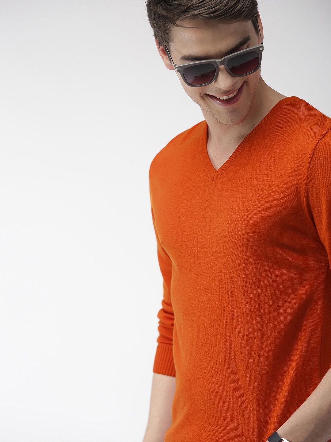 

Mast & Harbour Men Orange Solid Sweater