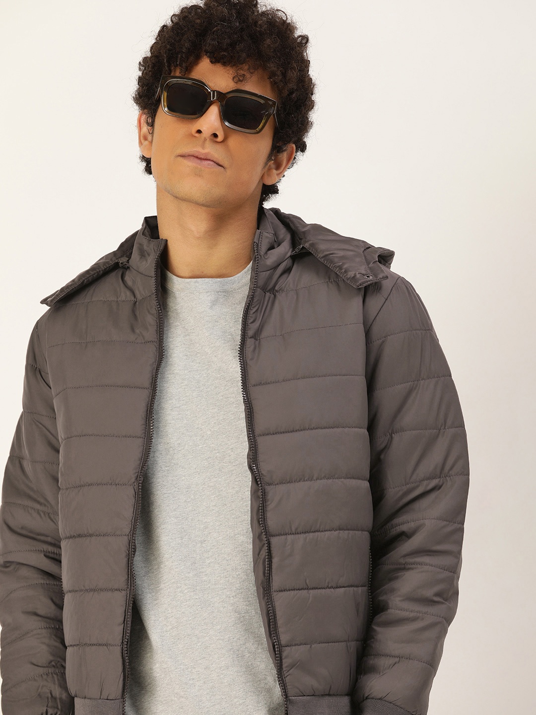 

Kook N Keech Men Charcoal Grey Solid Hooded Puffer Jacket