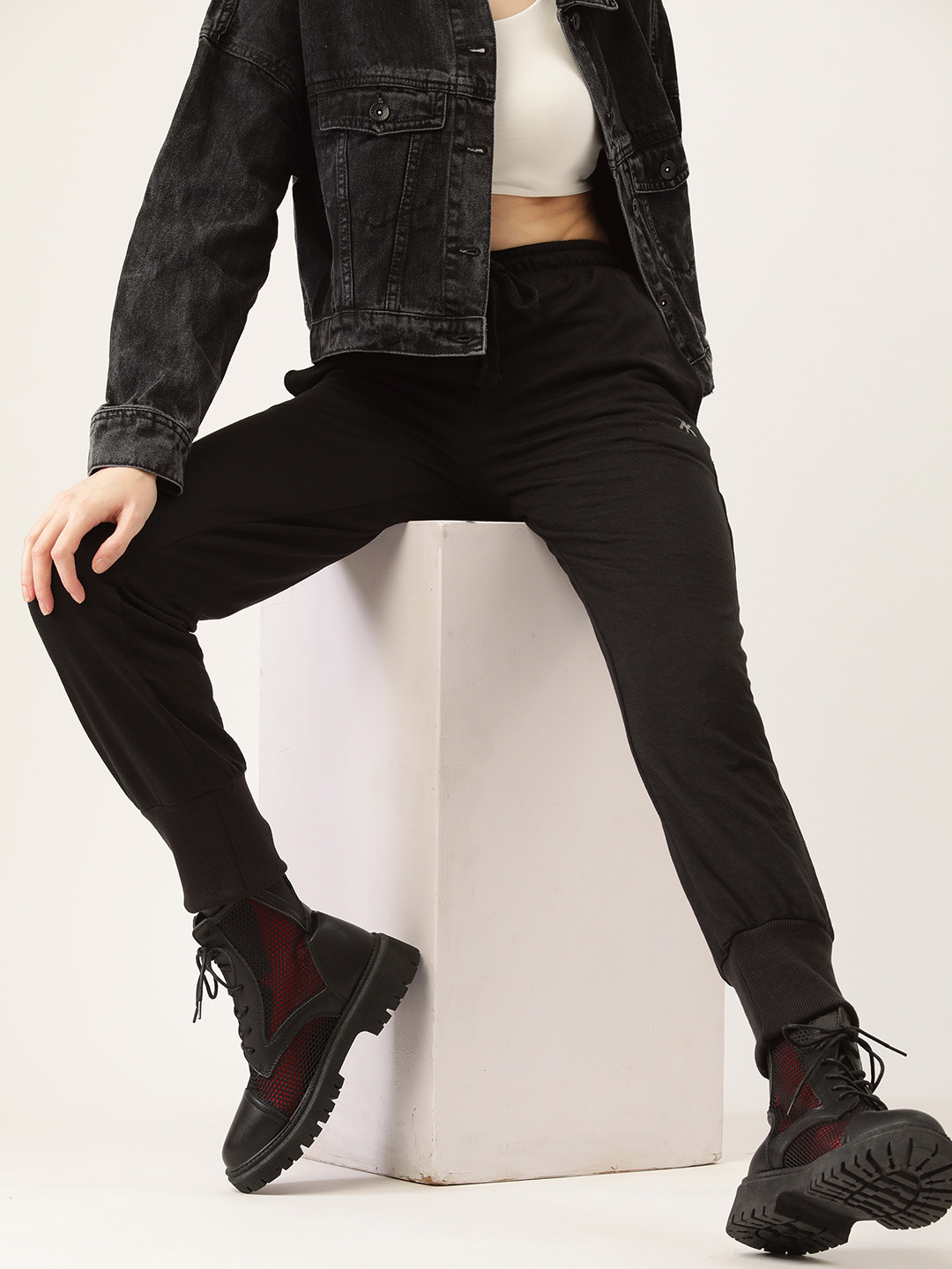 

Kook N Keech Women Black Solid Joggers