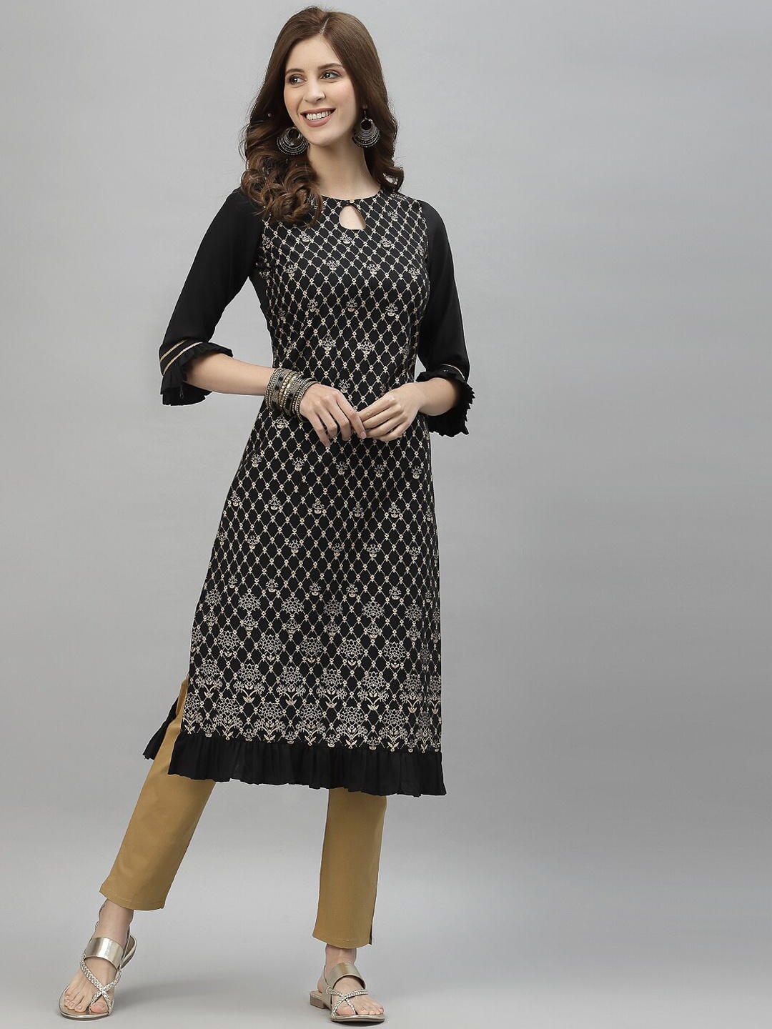 

SANISA Women Black Embroidered Keyhole Neck Straight Kurta