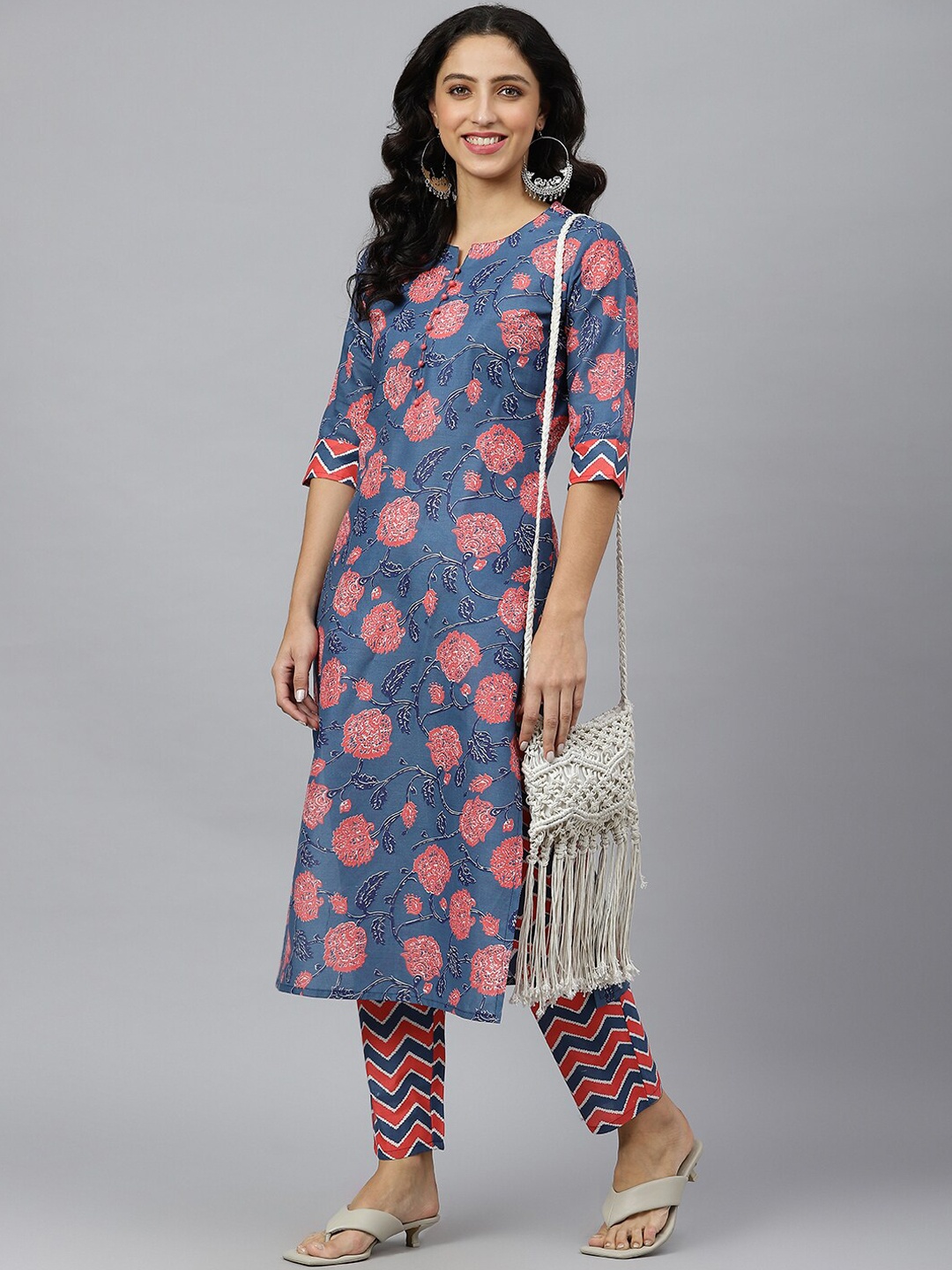 

KALINI Women Blue Floral Printed Kurta with Trousers