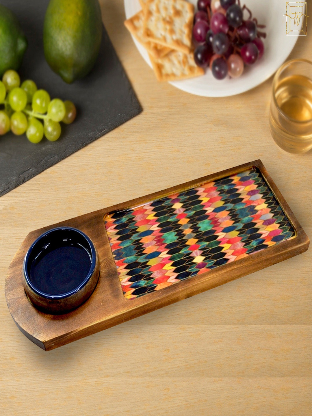 

Tranquil square Brown Crown Diamond Printed Serving Platter