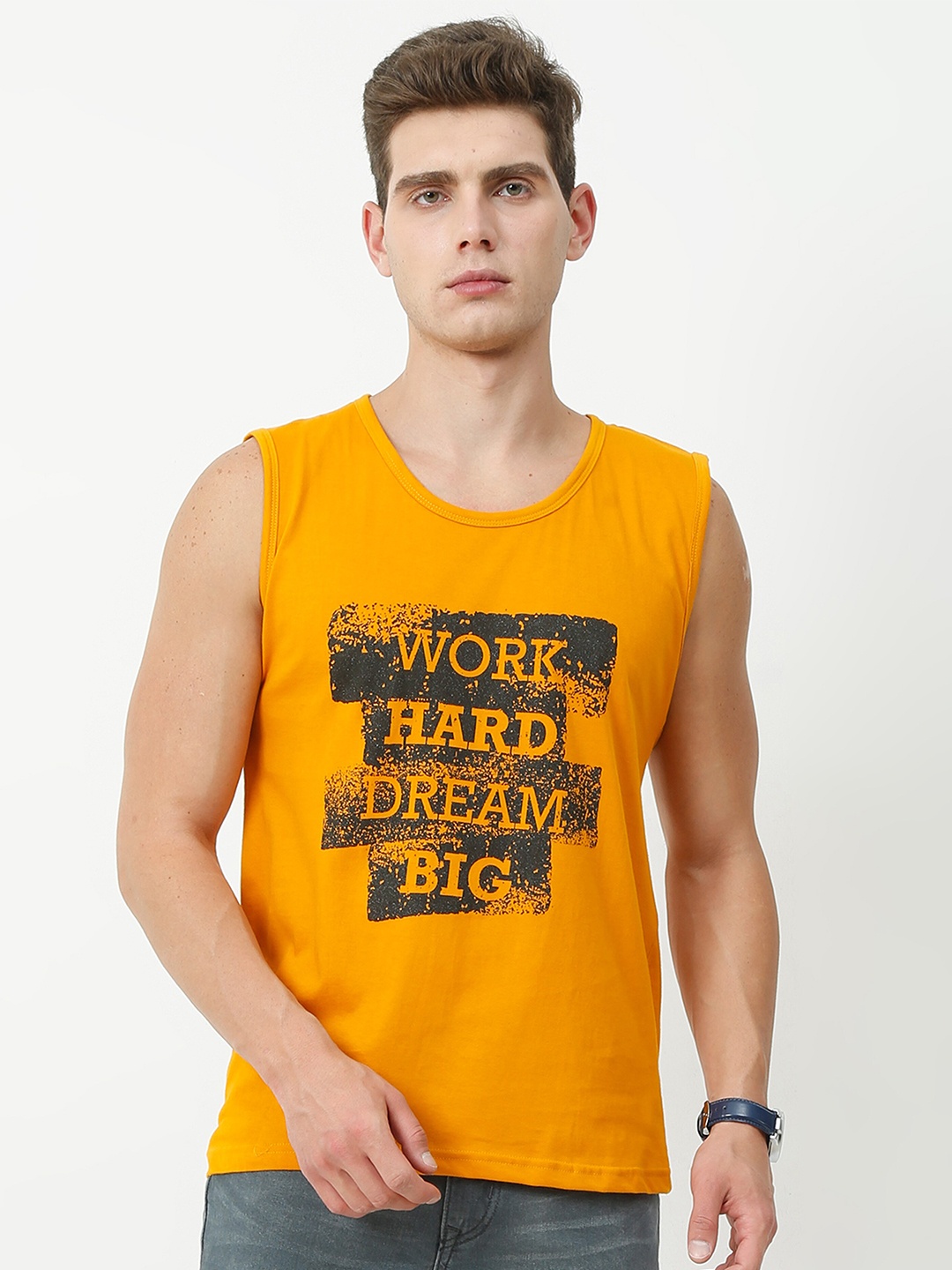 

Fleximaa Men Mustard Yellow Typography Printed Raw Edge T-shirt