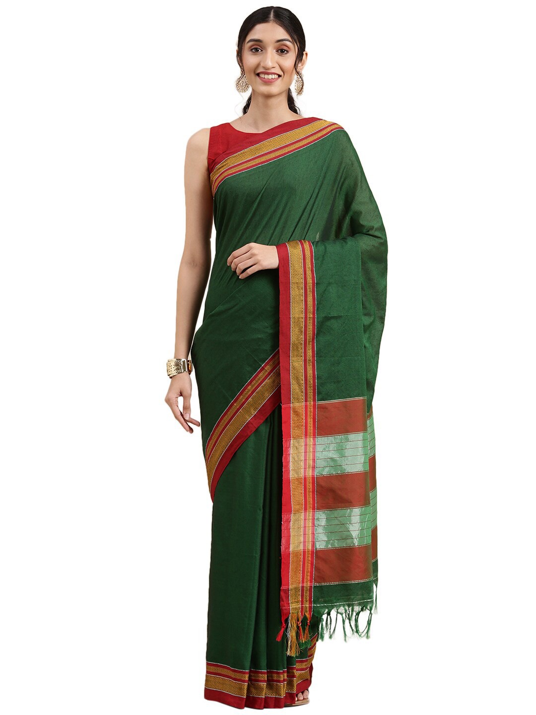 

Pavechas Green & Golden Zari Pure Cotton Paithani Saree