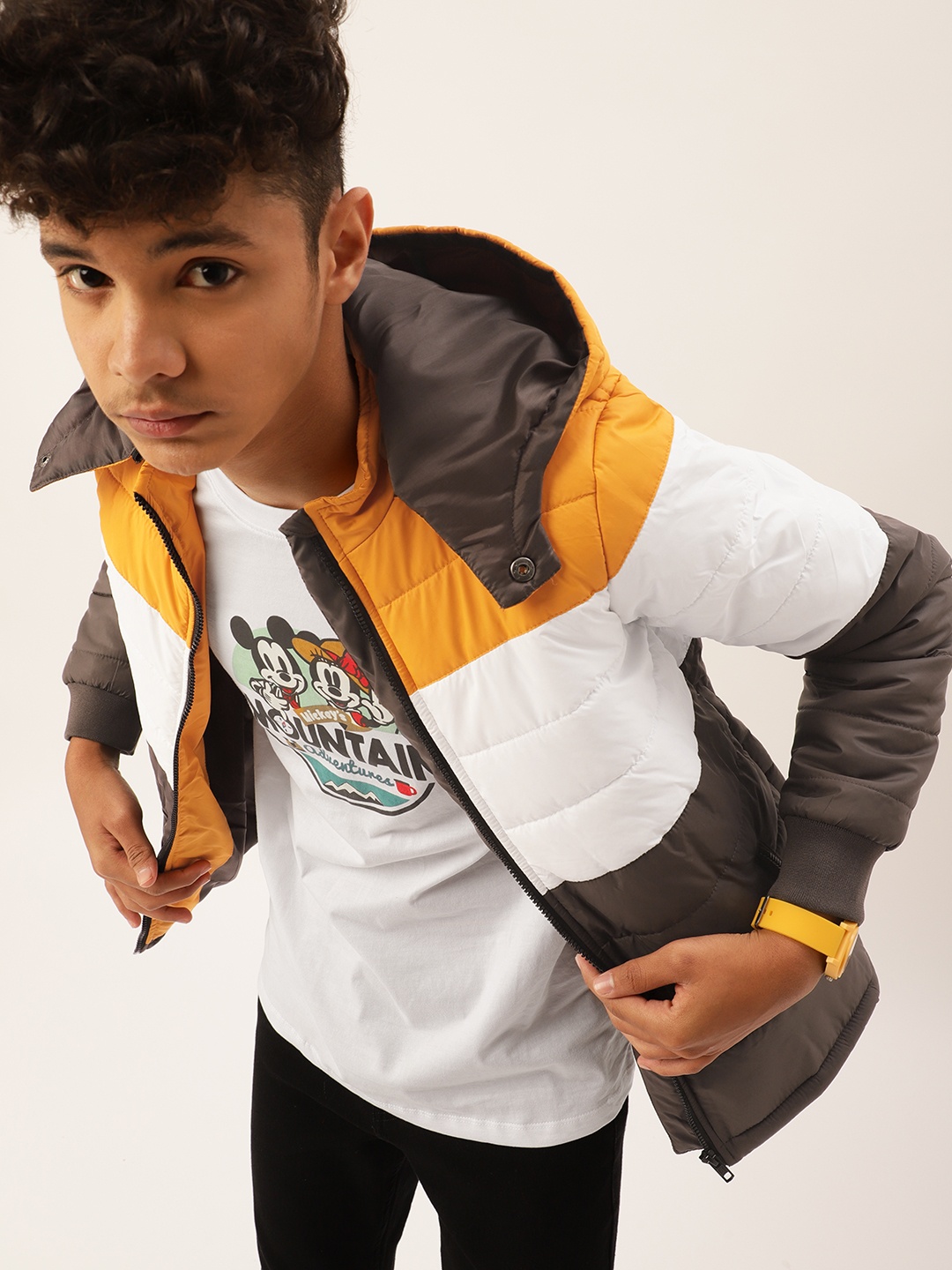

Kook N Keech Teens Boys Black & White Colourblocked Puffer Jacket