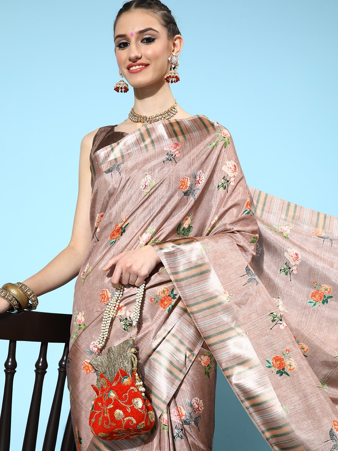 

Saree mall Floral Saree with Printed Border, Grey