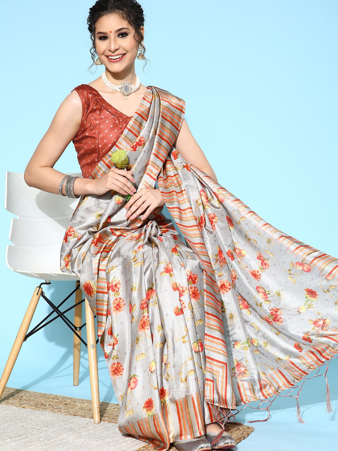 

Saree mall Floral Saree with Printed Border, Grey