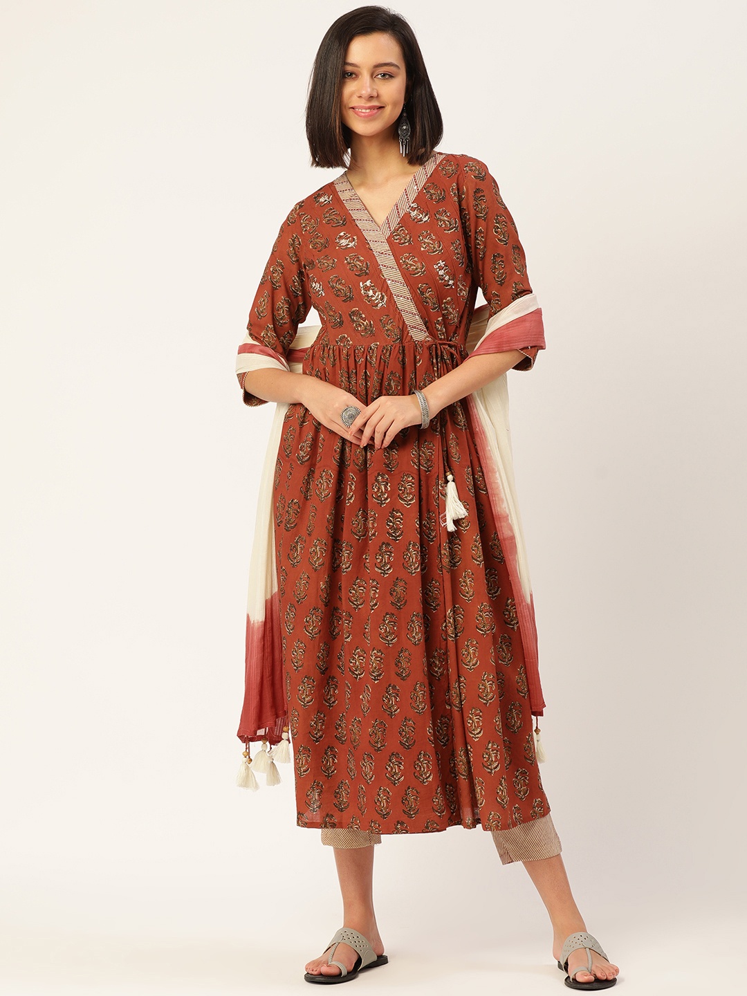 

Saanjh Women Maroon Floral Printed Angrakha Sequinned Pure Cotton Kurta with Palazzos & With Dupatta