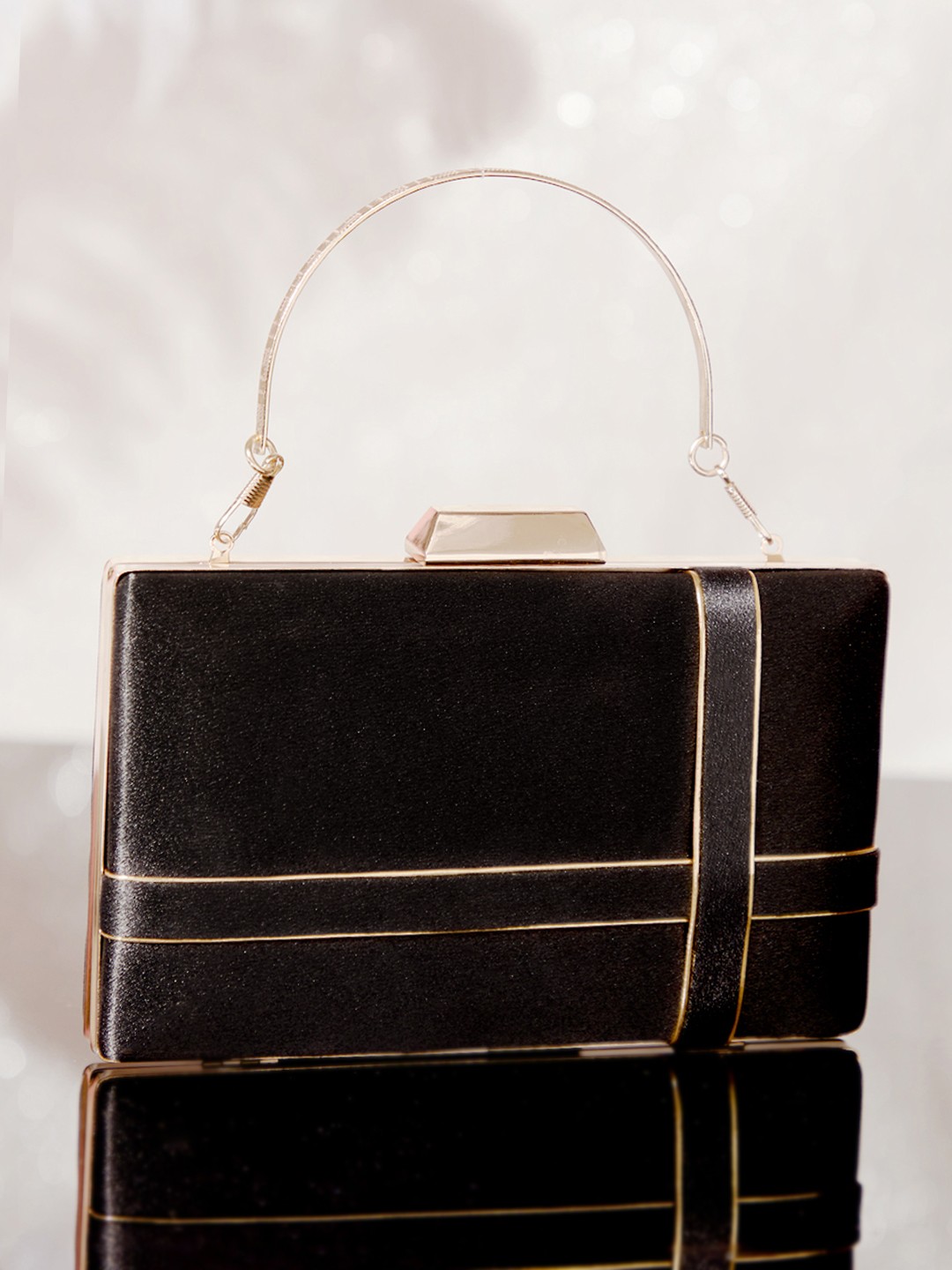 

Rubans Black Textured Design Box Clutch