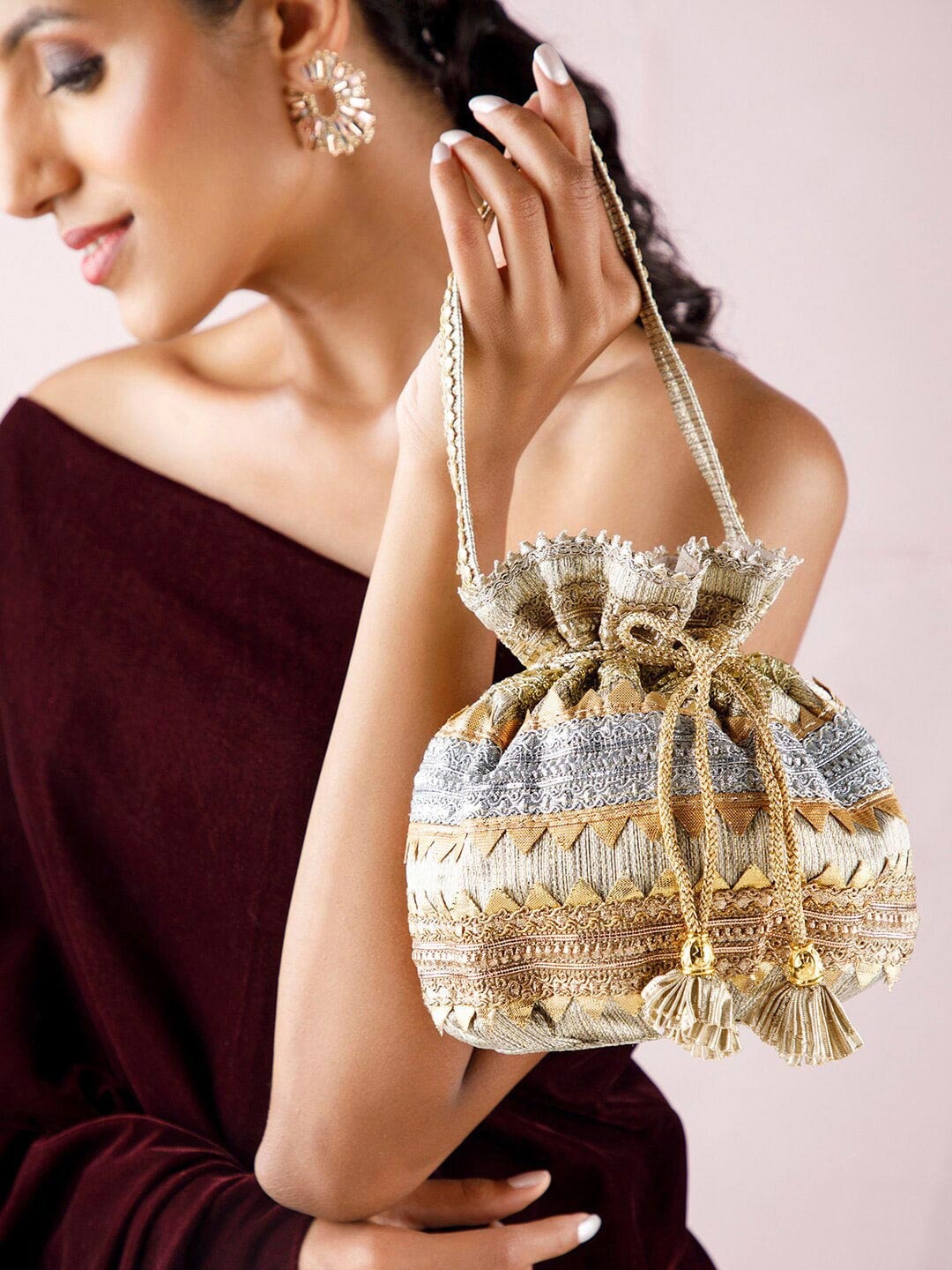 

Rubans Gold-Toned & Silver-Toned Embroidered Potli Clutch