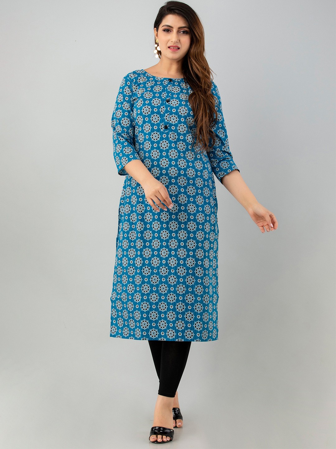 

SKY SHOPPIE Women Blue Floral Printed Pure Cotton Kurta with Pant set