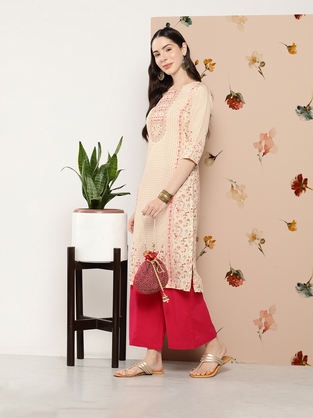 

Gerua By Libas Women Yellow Pink Ethnic Motifs Printed Kurta