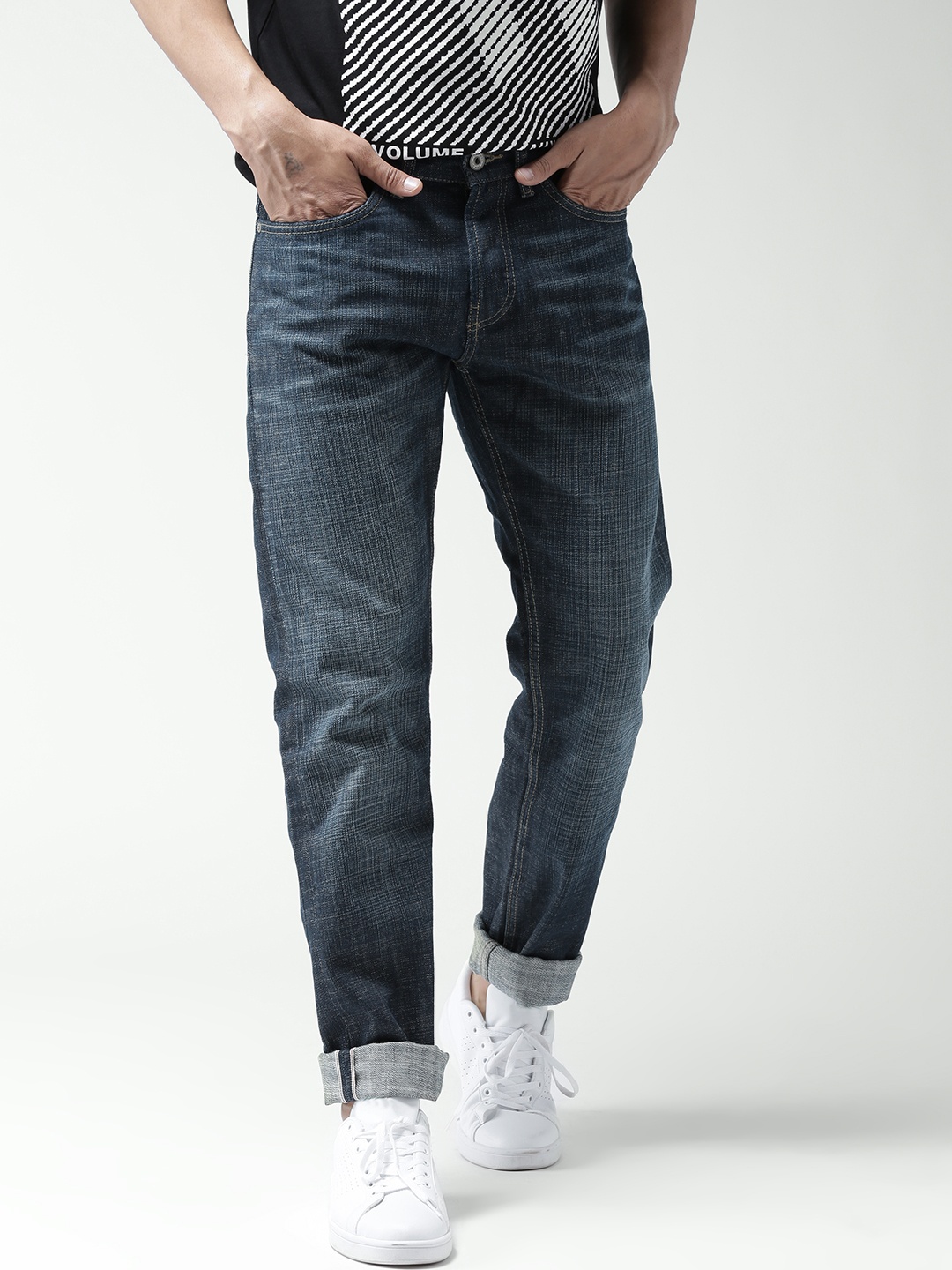 

Celio Men Navy Straight Fit Mid-Rise Clean Look Jeans, Navy blue
