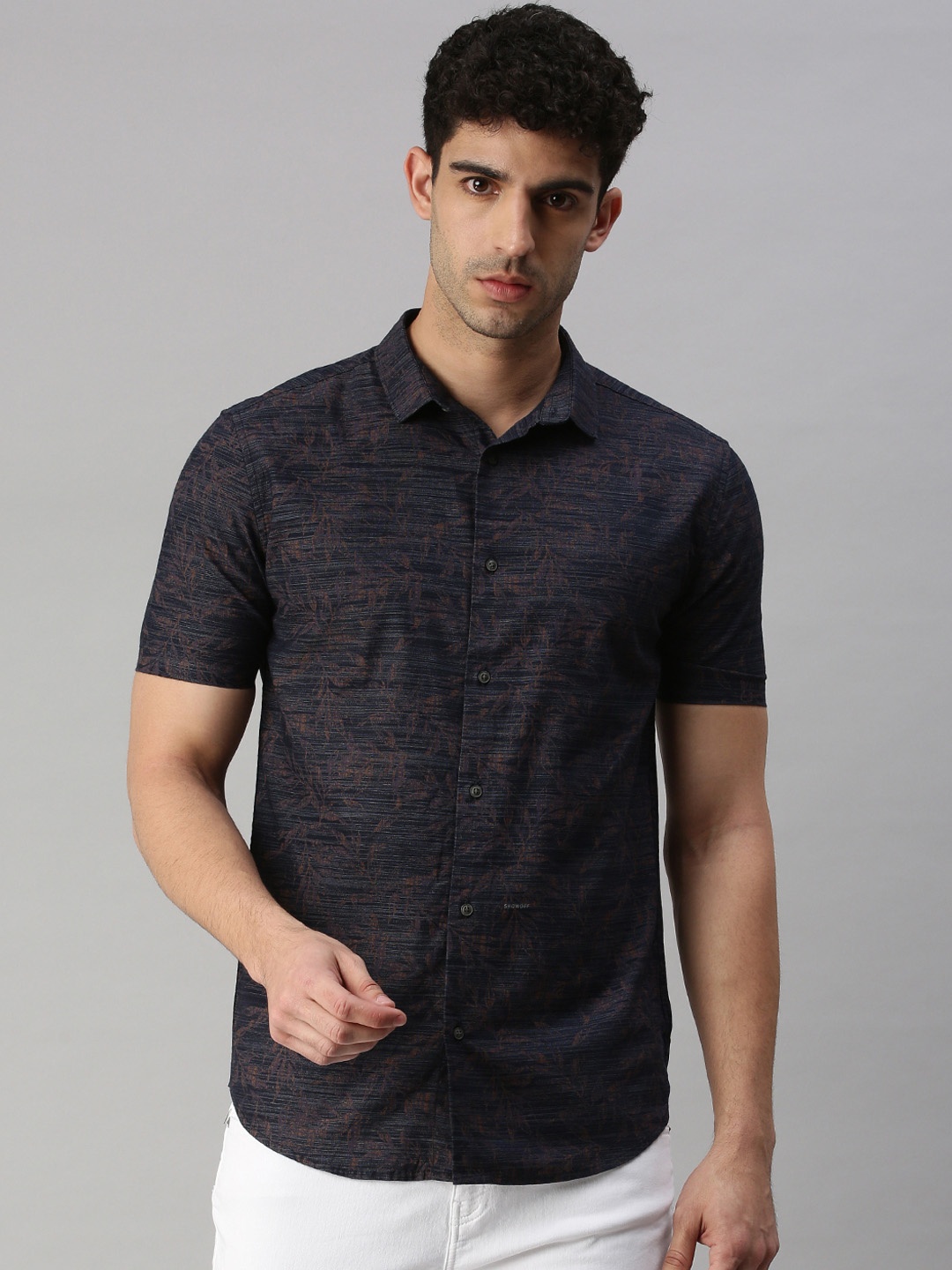 

SHOWOFF Men Navy Blue Comfort Slim Fit Floral Printed Casual Shirt