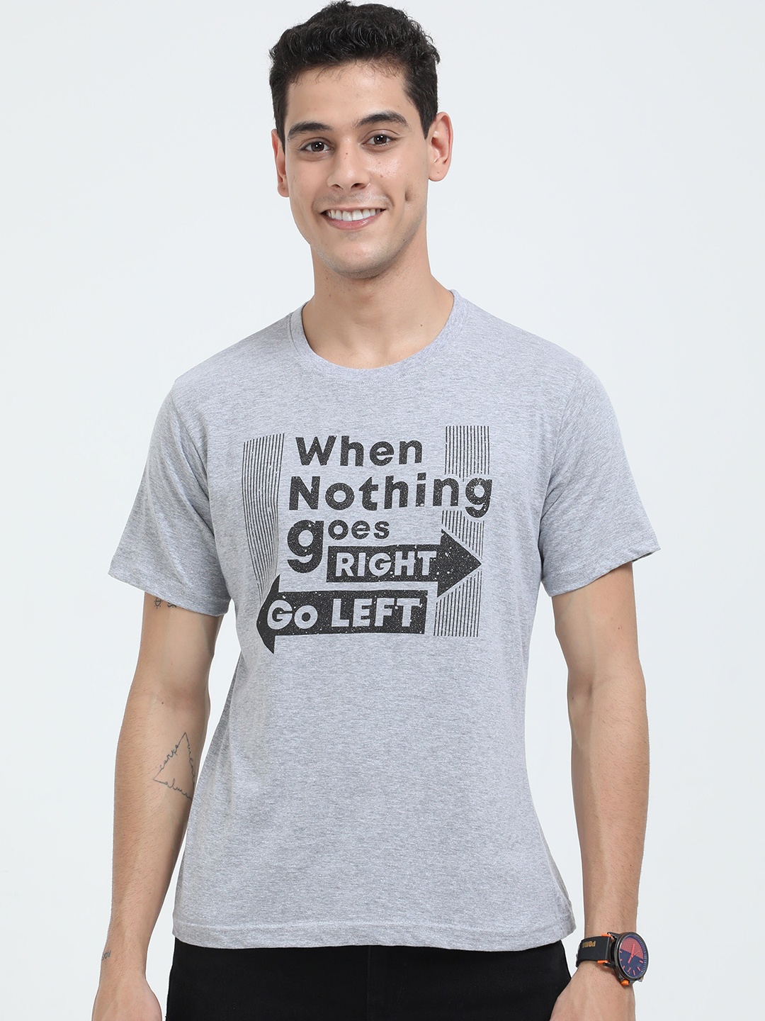 

Fleximaa Men Grey Melange Typography Printed T-shirt