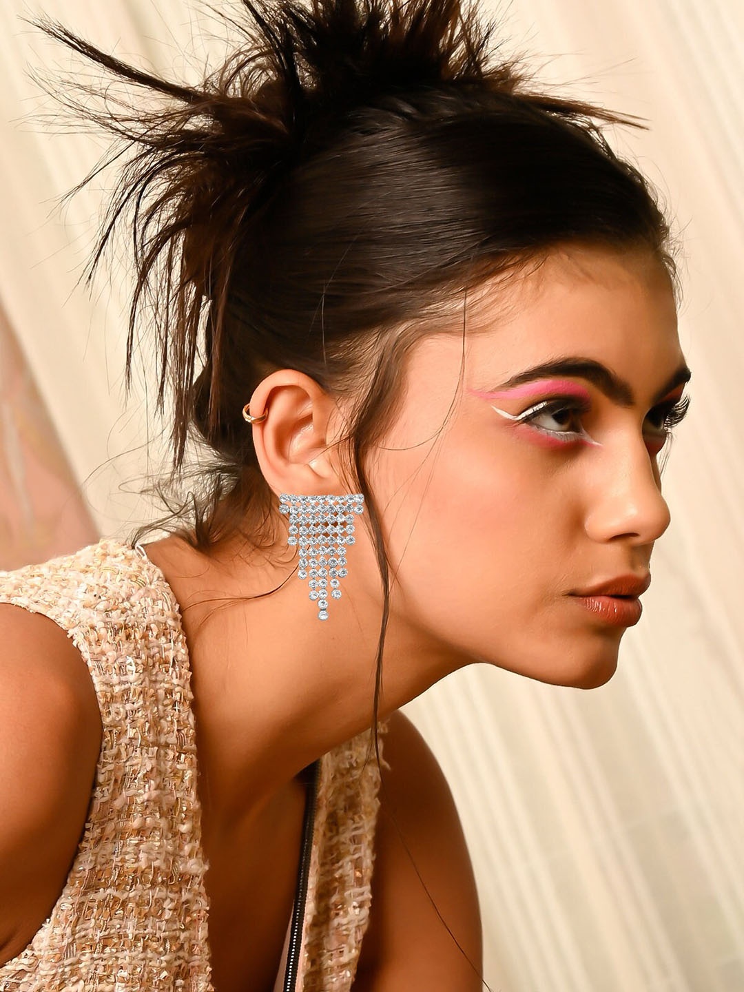 

ODETTE Silver-Toned Oval Drop Earrings