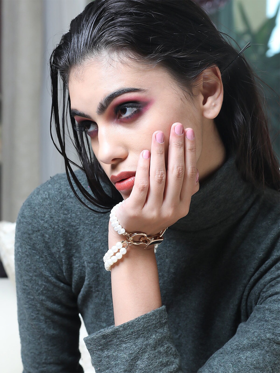 

ODETTE Women White & Copper-Toned Armlet Bracelet