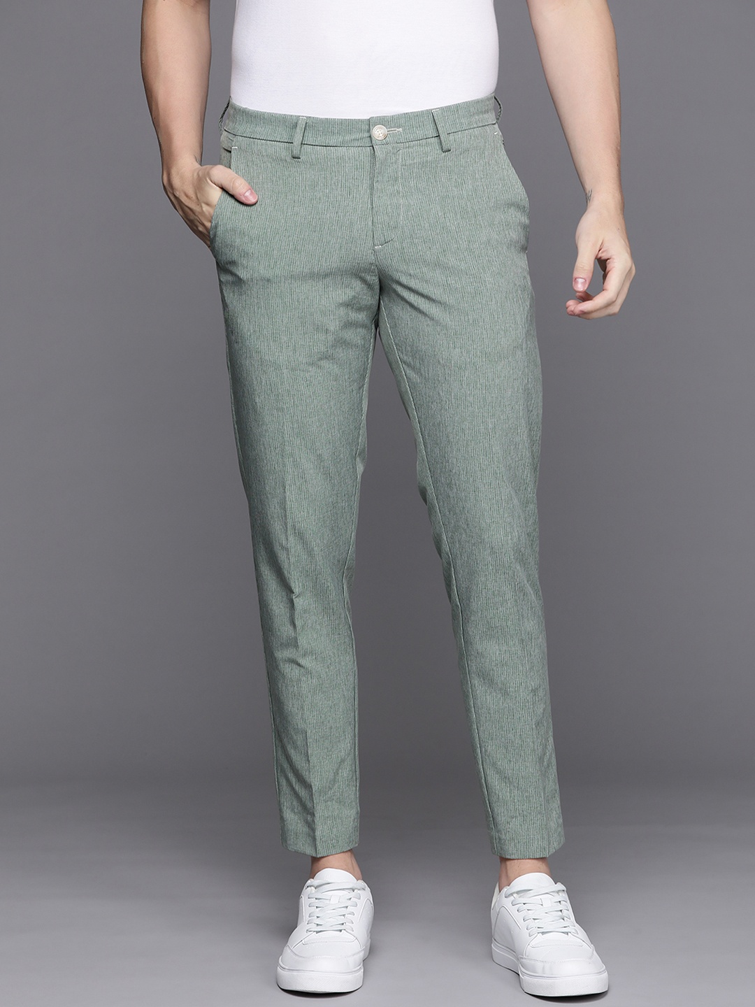 

Allen Solly Men Green Crop Fit Trousers