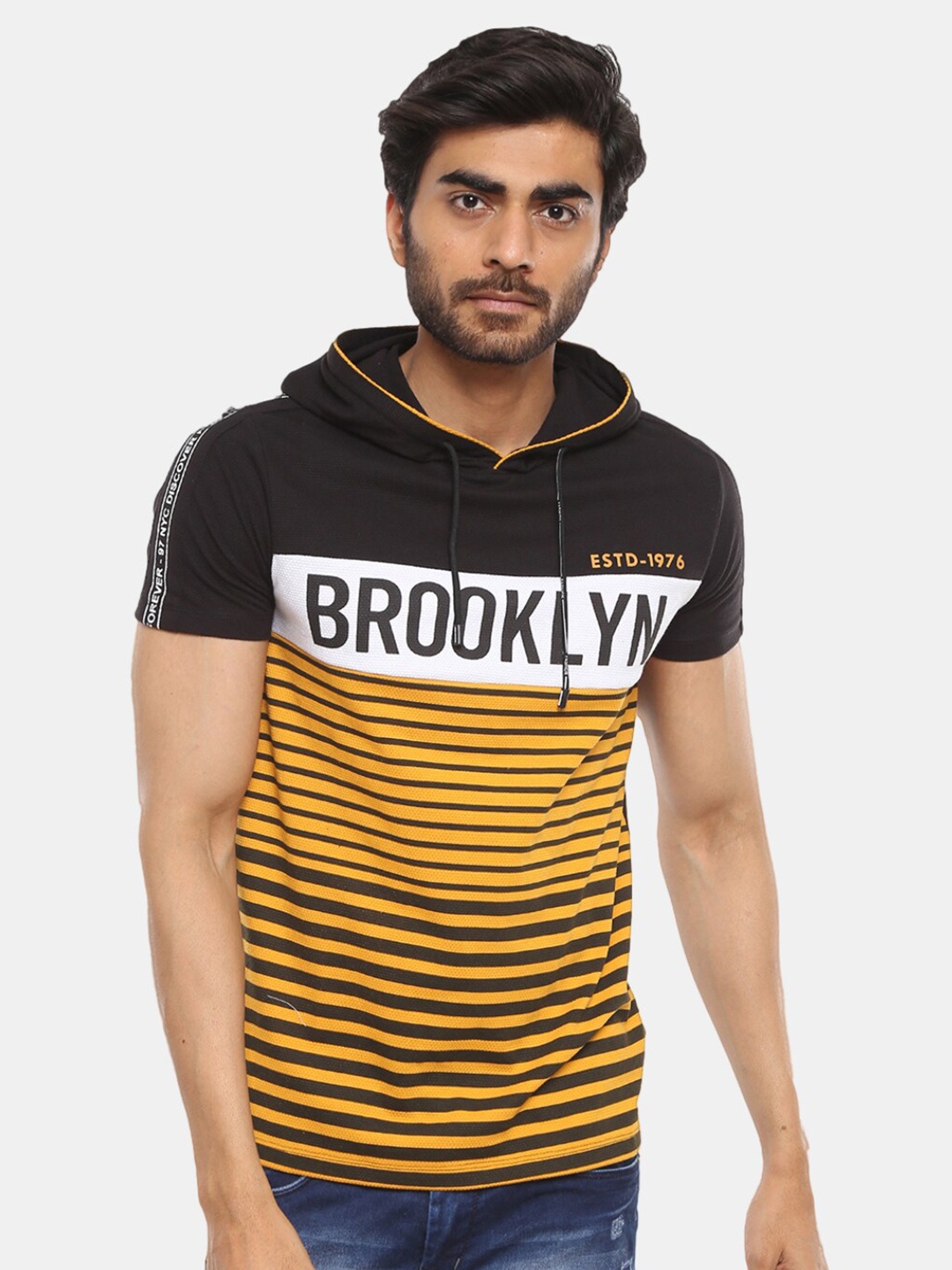 

V-Mart Men Black Striped Slim Fit T-shirt