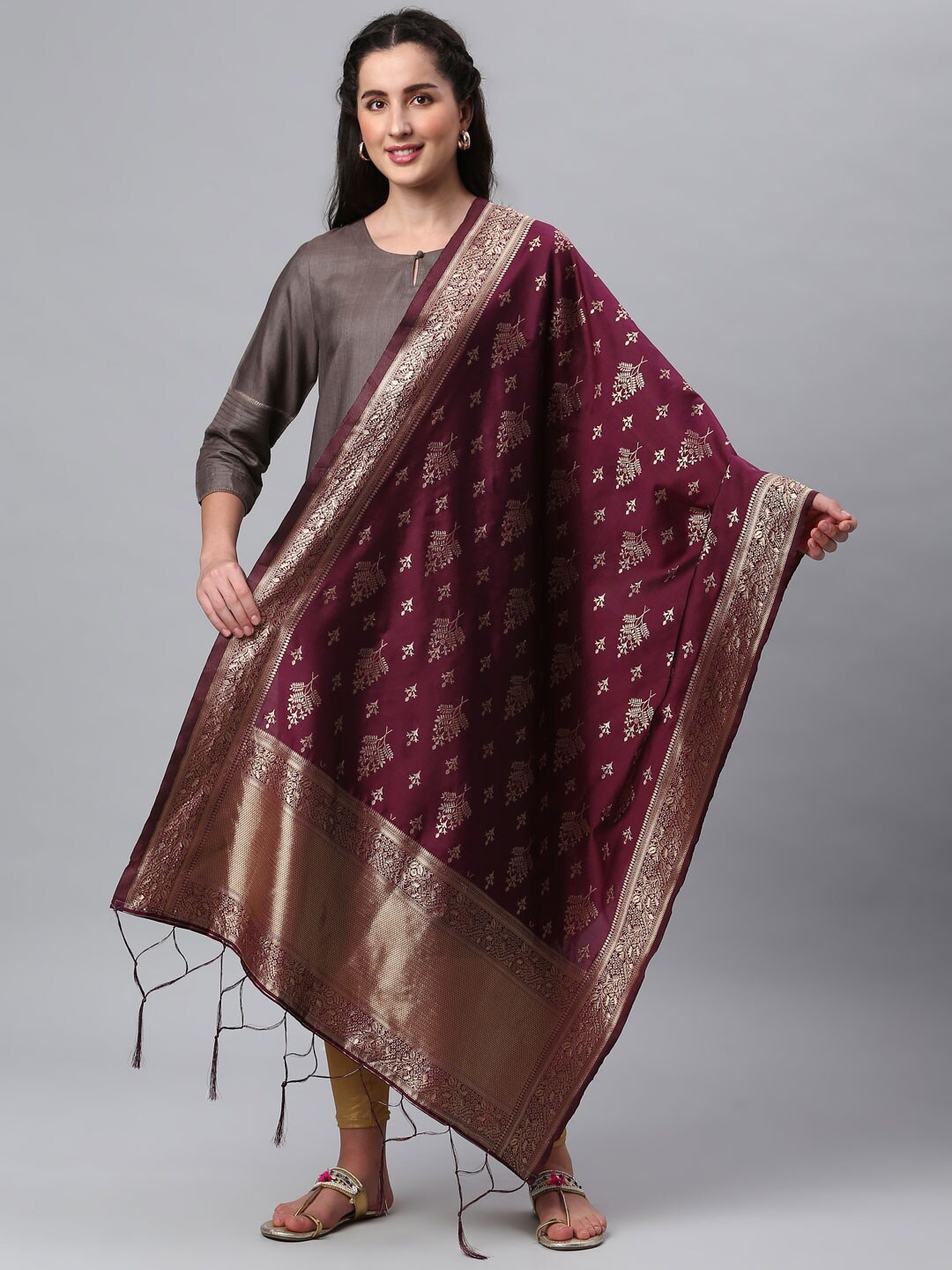 

Lilots Burgundy & Gold-Toned Ethnic Motifs Jacquard Woven Design Dupatta