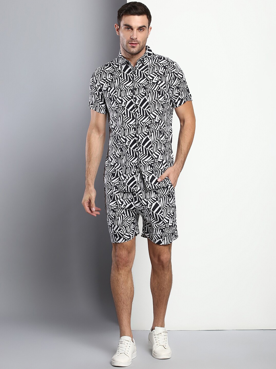 

Dennis Lingo Men Black Printed Casual Shirt with Shorts