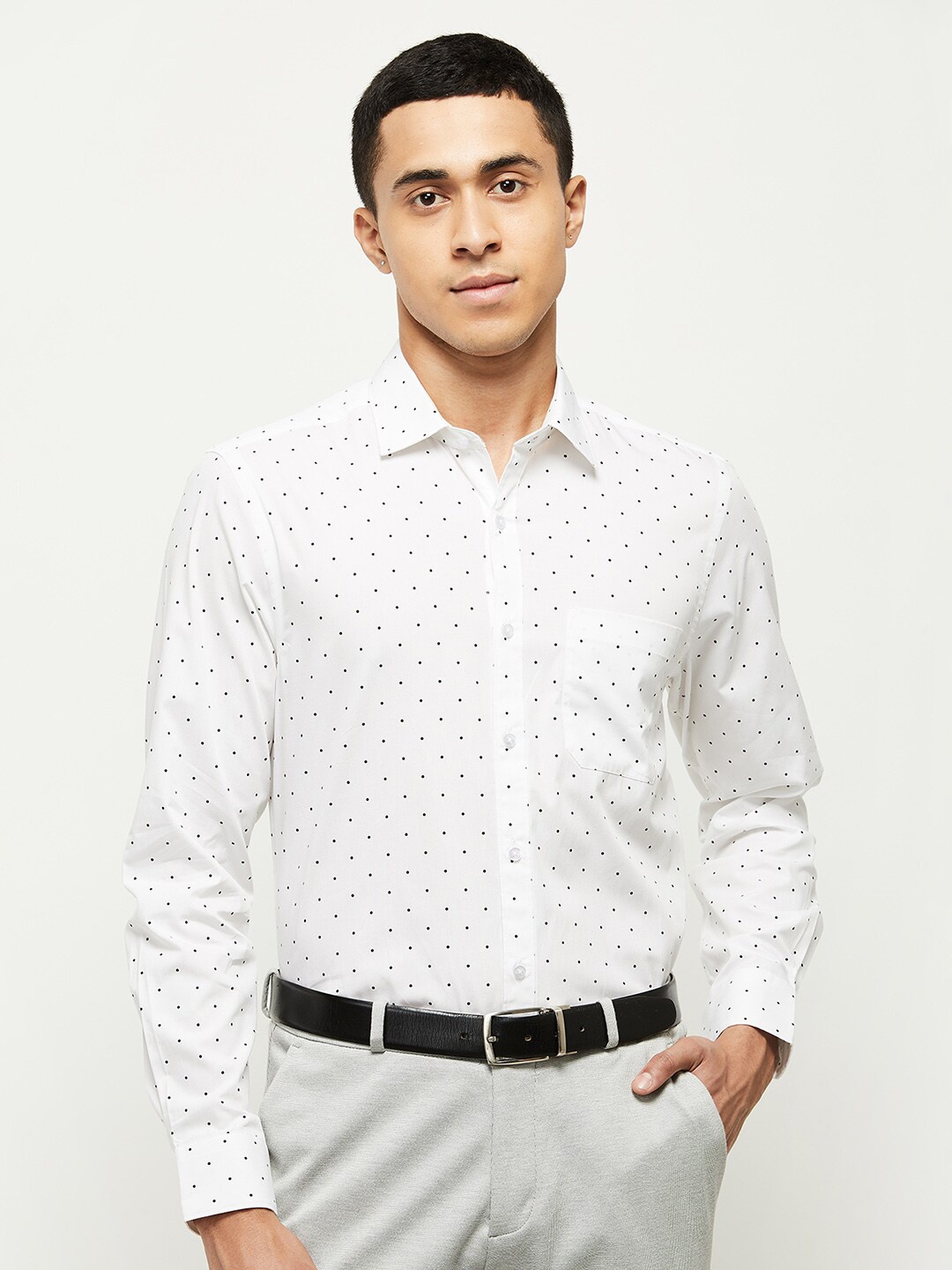 

max Men White Printed Casual Shirt