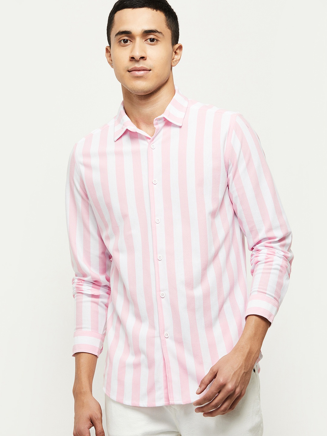 

max Men Pink Striped Casual Shirt