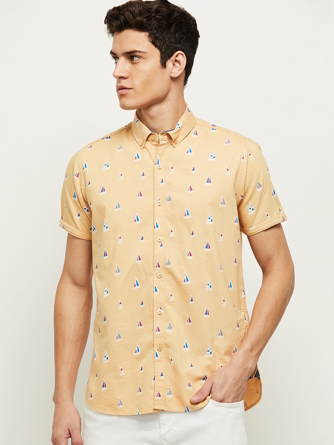 

max Men Yellow Printed Casual Shirt