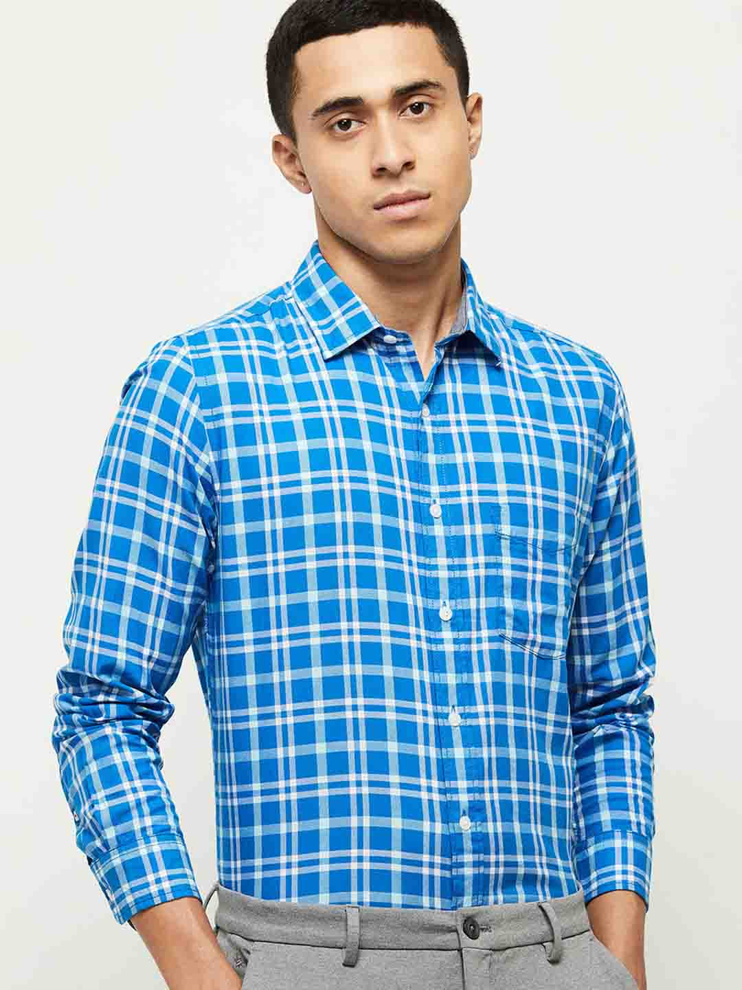 

max Men Blue Checked Casual Shirt