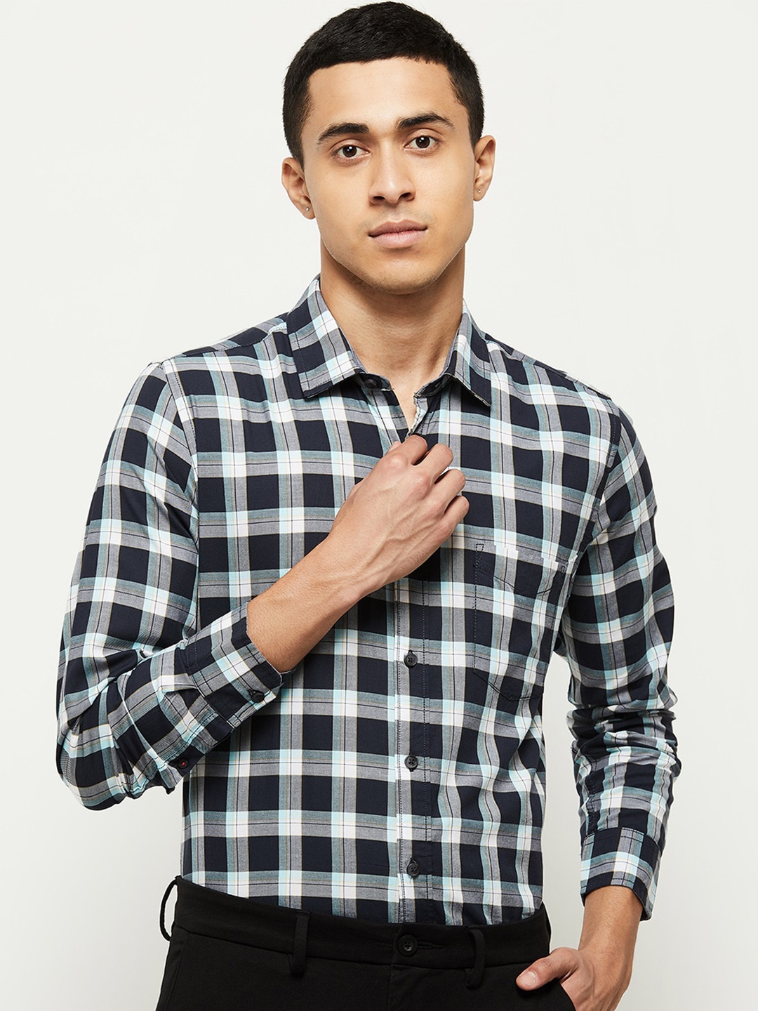 

max Men White Buffalo Checks Checked Casual Shirt