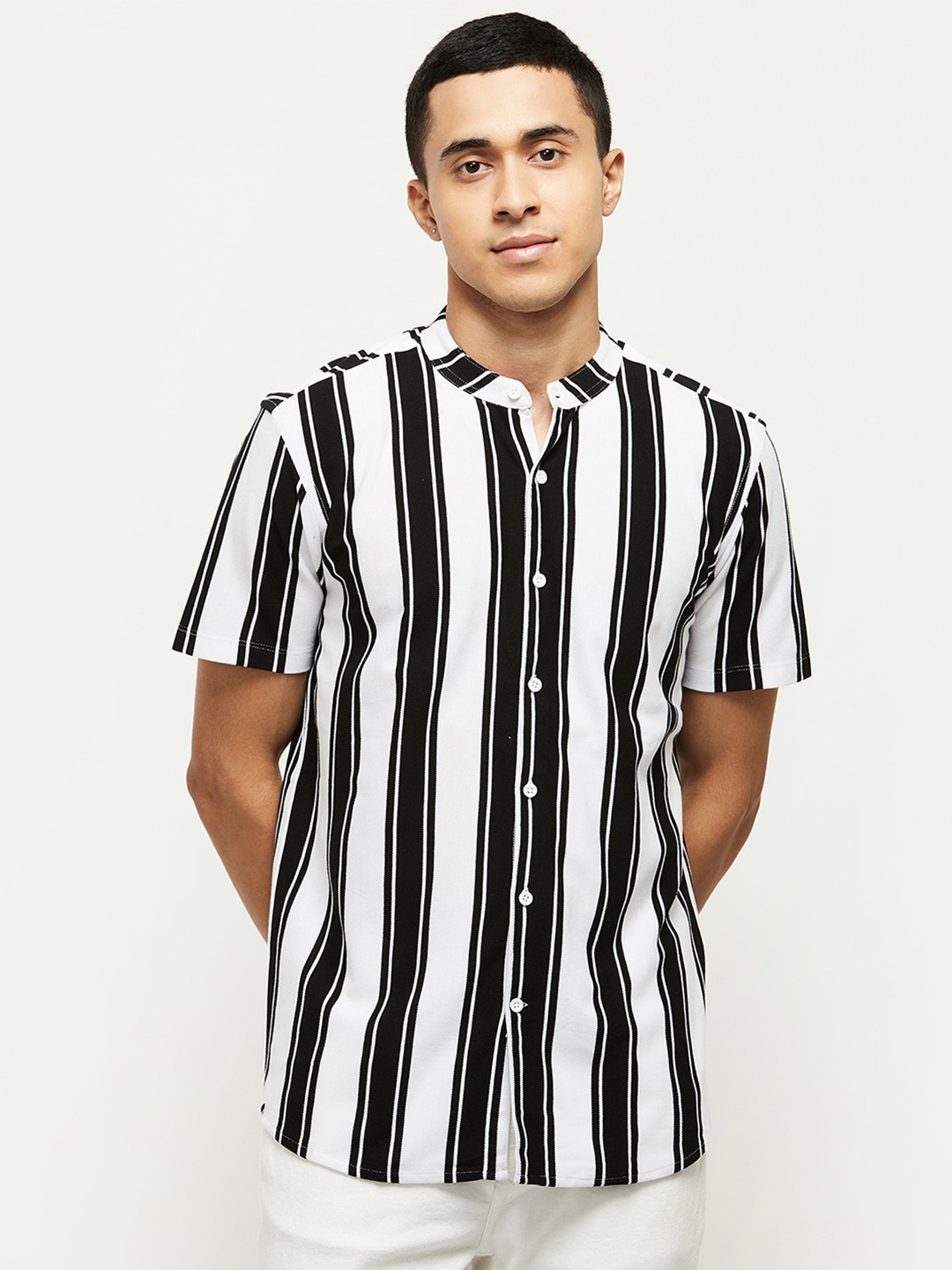 

max Men White Striped Regular Fit Casual Shirt