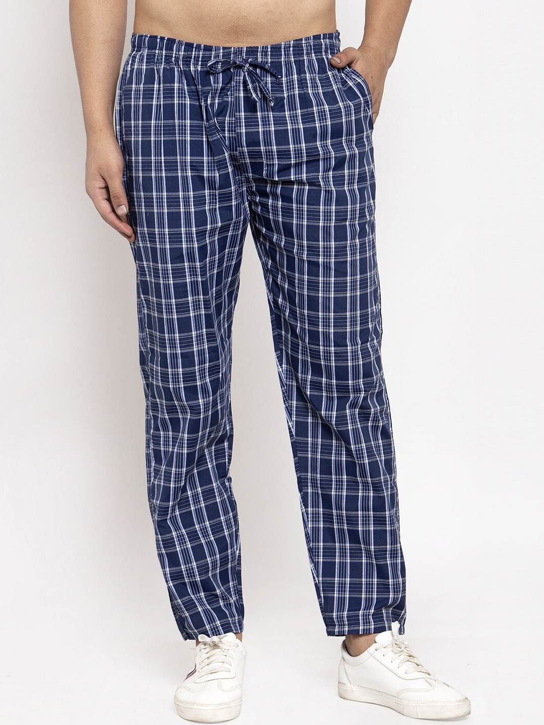 

JAINISH Men Blue & White Checked Pure Cotton Track Pants