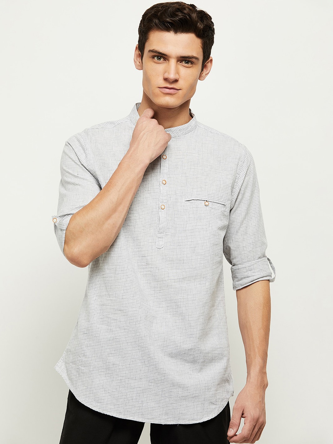 

max Men Grey Chikankari Kurta
