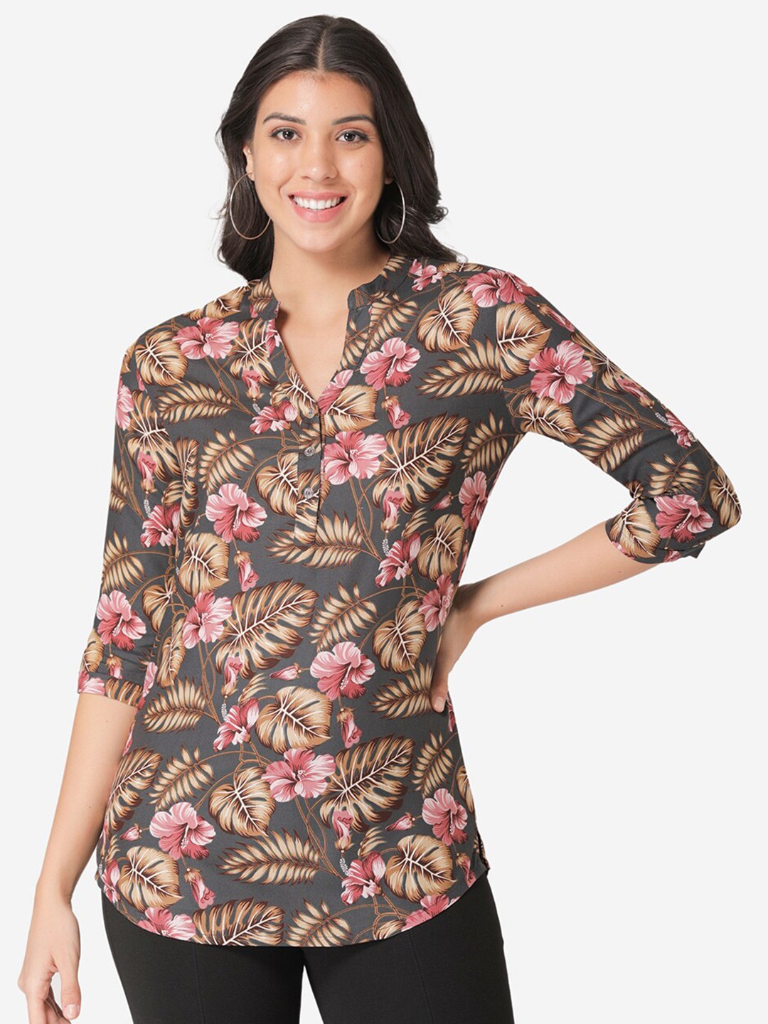 

Vami Grey & Pink Floral Printed Kurti