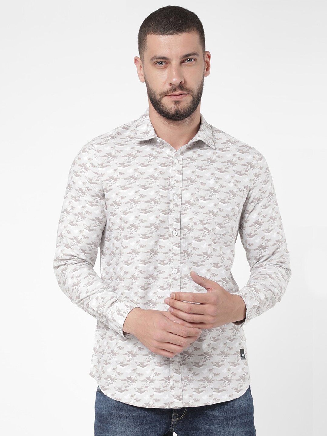 

Lee Men Beige Classic Slim Fit Printed Casual Shirt