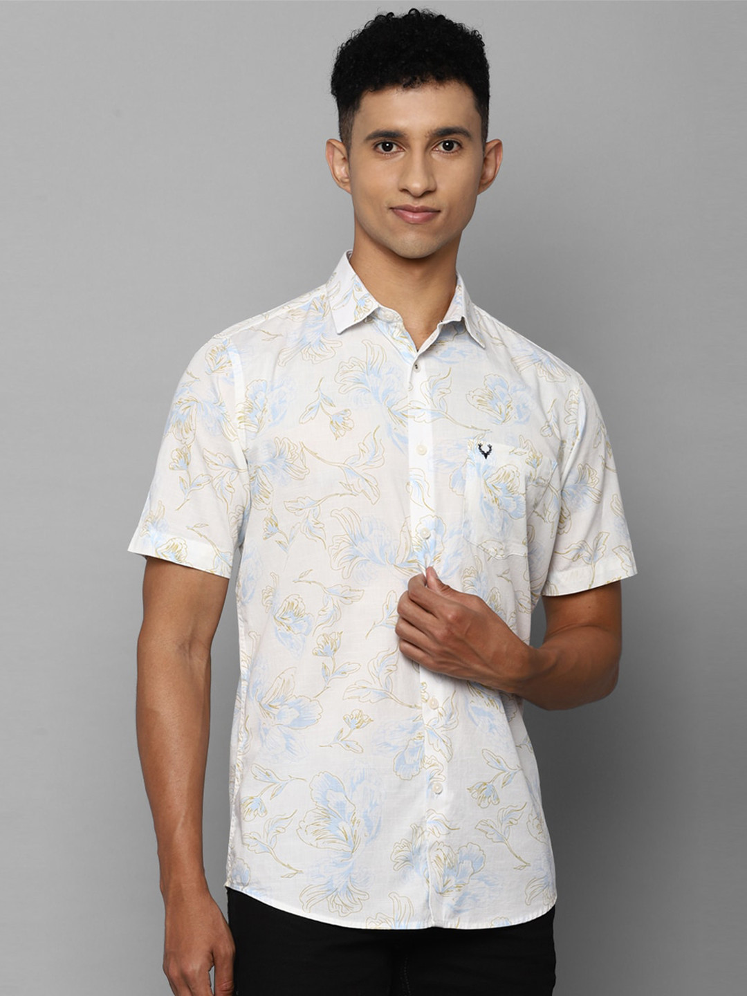 

Allen Solly Men White Slim Fit Floral Printed Casual Shirt